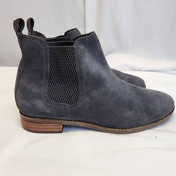Toms Ella Womens Casual Slip On Chelsea Ankle Bootie Grey Suede Low Heels Size 7 - Picture 3 of 13